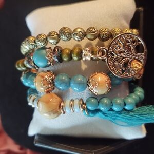 Turquoise and Gold Beaded Bracelet Set